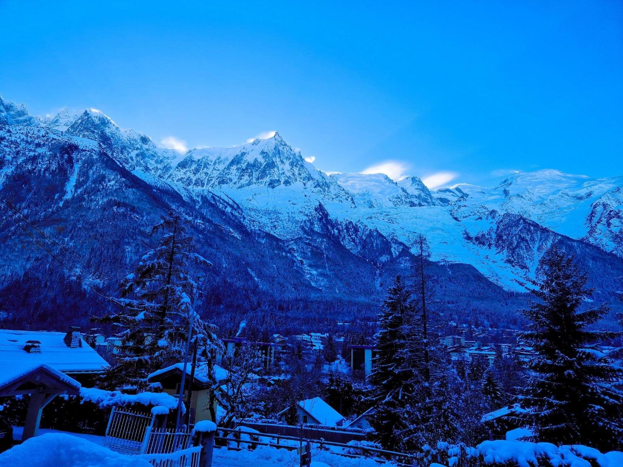 "Chalet Bobo" Cosy & Magnifique Vue Chx Sud Chamonix Bagian luar foto